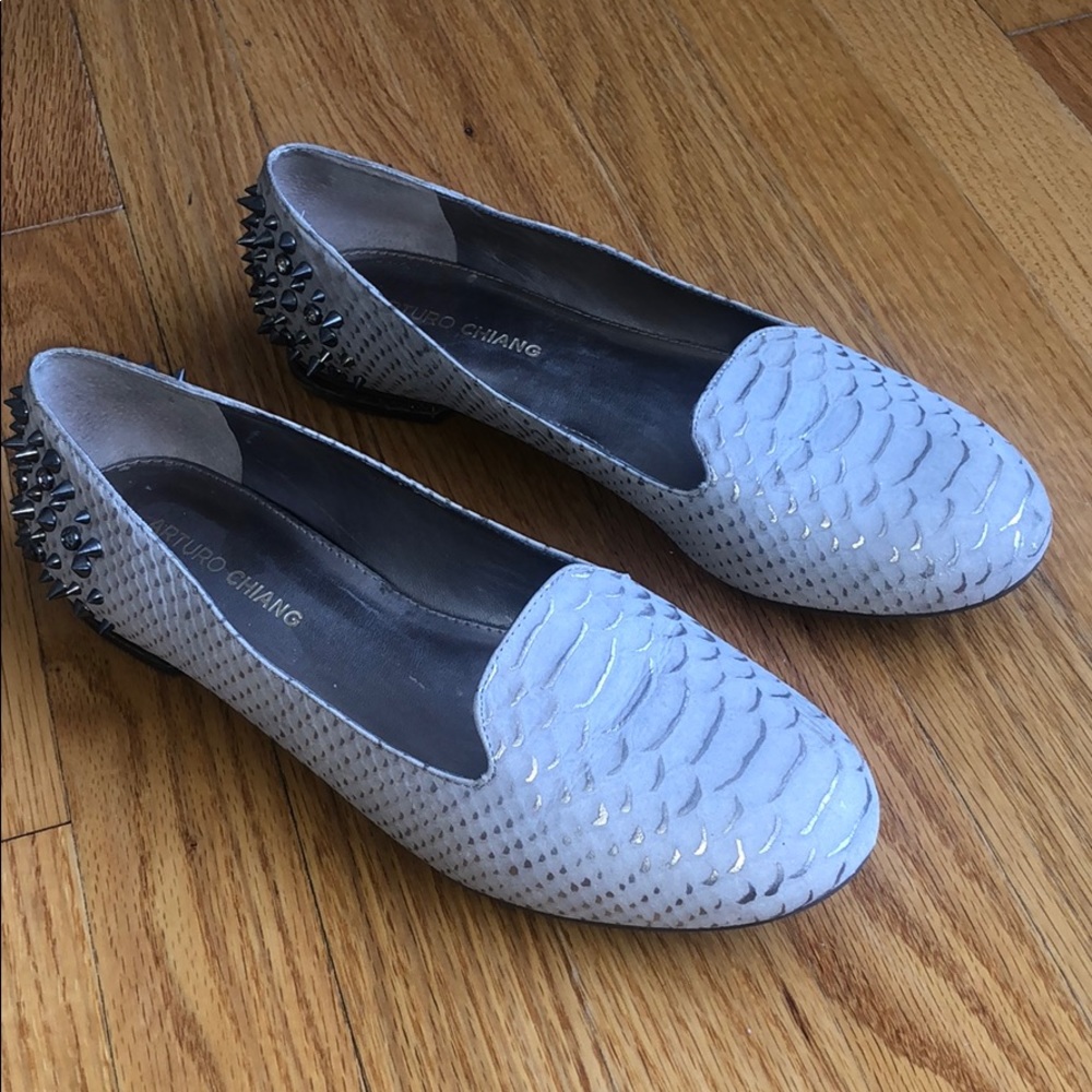 Arturo Chiang reptile printed flats 8.5